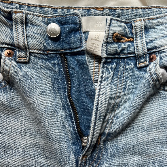 H&M High Waisted Wide Leg Jeans - Picture 5 of 5